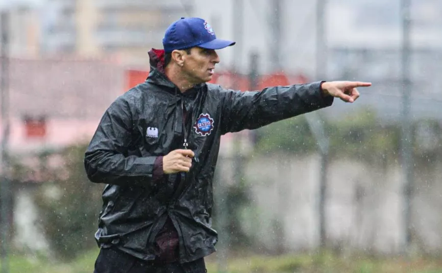 Com dedo do treinador, Caxias reassume a liderança e se torna o time com mais vitórias na Série C