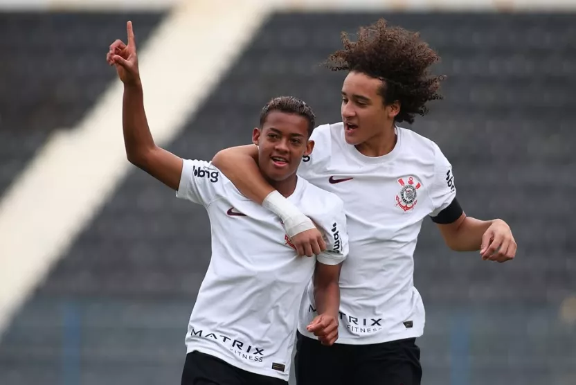 PAULISTA SUB-14: Corinthians e Cosmopolitano se destacam com goleadas