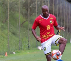 Matheus Salustiano avalia momento do São Bernardo na Série C