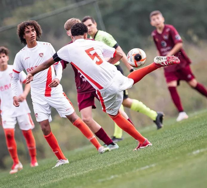 Desportivo Brasil avança no Paulista Sub-15 com mais de 80% de aproveitamento 2 tCqGZqRu image