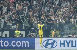 Everson busca recorde de jogos sem sofrer gols no Atlético-MG