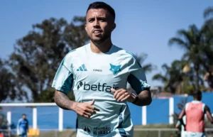 Cruzeiro inicia treinos com Matheus Henrique em transição física