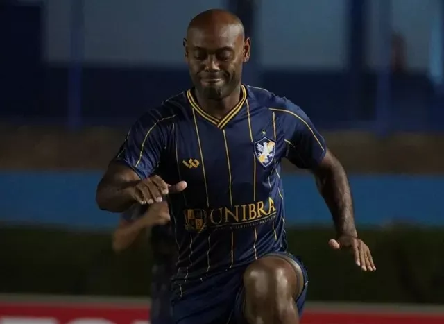 Vágner Love apresentado estreia Retrô