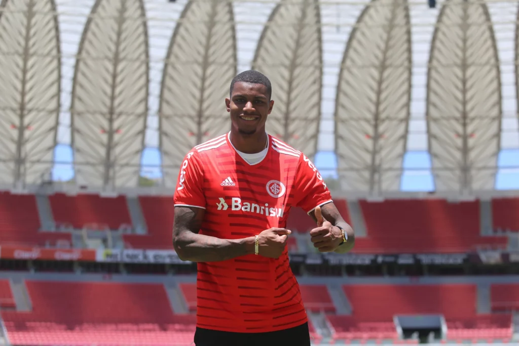 Mirassol encaminha contratação de dois atacantes 3 Wesley Moraes - Foto: Divulgação/Internacional