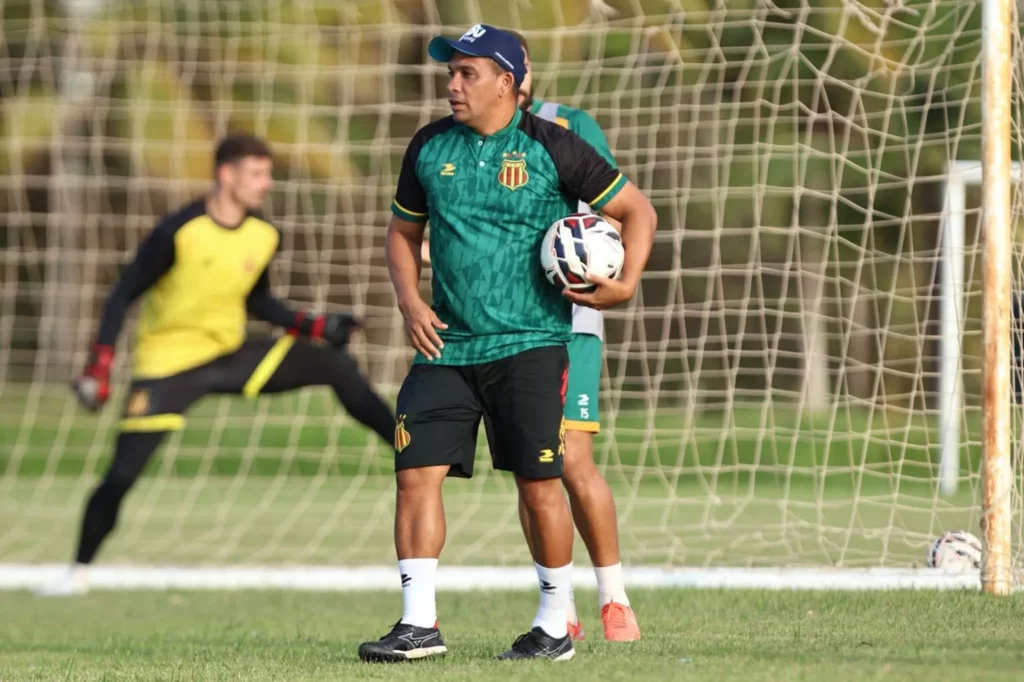 Sampaio Corrêa x Ceará - Onde assistir, horário e escalações 2 Zé Augusto mudanças Sampaio Corrêa