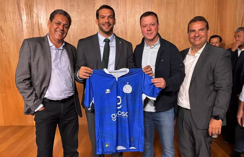 Presidente do Goiatuba participa de reunião com presidente da CBF sobre Séries D e E