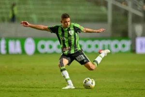 Vitória tem interesse em contratar lateral do América-MG