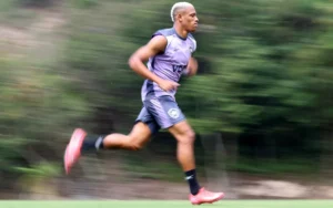 Danilo é regularizado e pode estrear no Botafogo no sábado