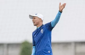 CSA demite Higo Magalhães durante jejum na Série C