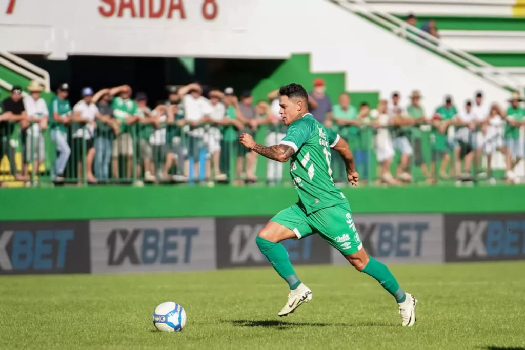 Chapecoense tem 2 desfalques para encarar o Atlético-GO