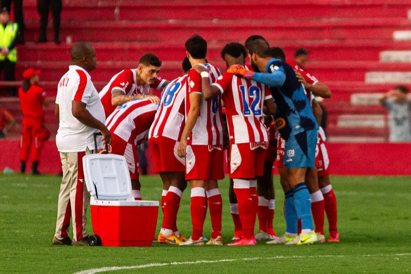 Náutico chega ao G-8 e vive melhor momento na temporada (Foto: Gabriel Franca/CNC)