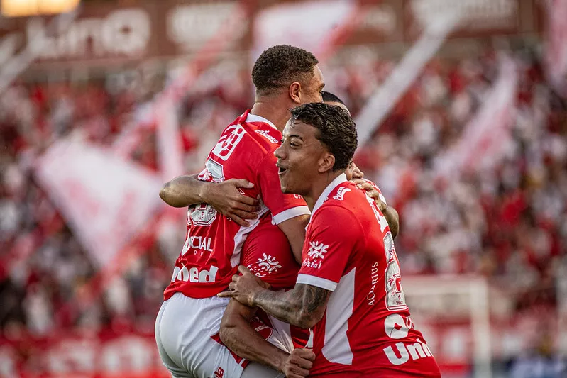 Ferroviária 1 x 3 Vila Nova - Jogo equilibrado em Araraquara (Foto: Roberto Corrêa / Vila)