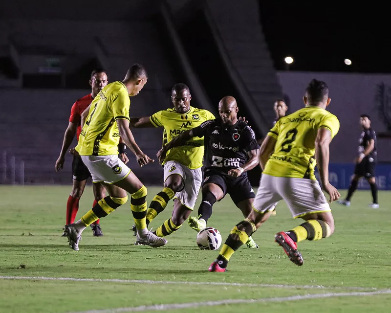 SÉRIE C: Ponte Preta encosta no líder e São Bernardo arranca empate na Paraíba 2 Botafogo-PB