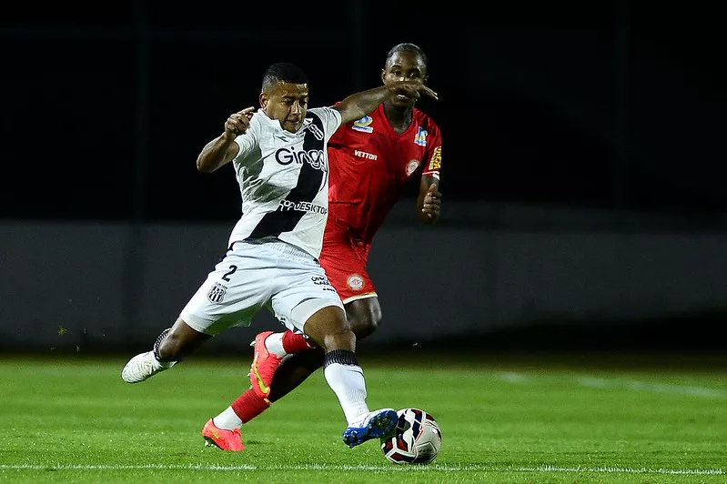 Ponte Preta 1 x 0 Tombense - Macaca volta a vencer no Majestoso 3 54640621608 1823079491 c