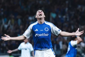 Cruzeiro 4 x 1 Grêmio - Raposa atropela e segue na cola do Flamengo