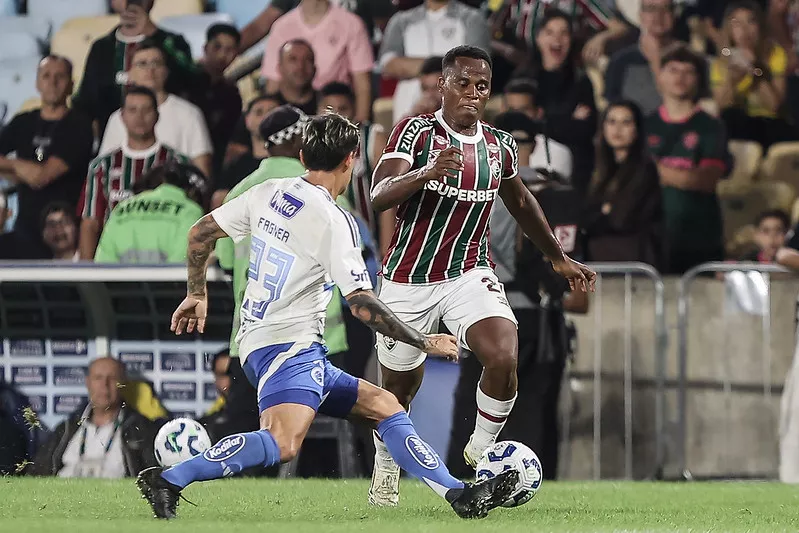 Fluminense 0 x 2 Cruzeiro - Raposa vira líder na despedida de Arias 2 54662165365 dc976776d3 c