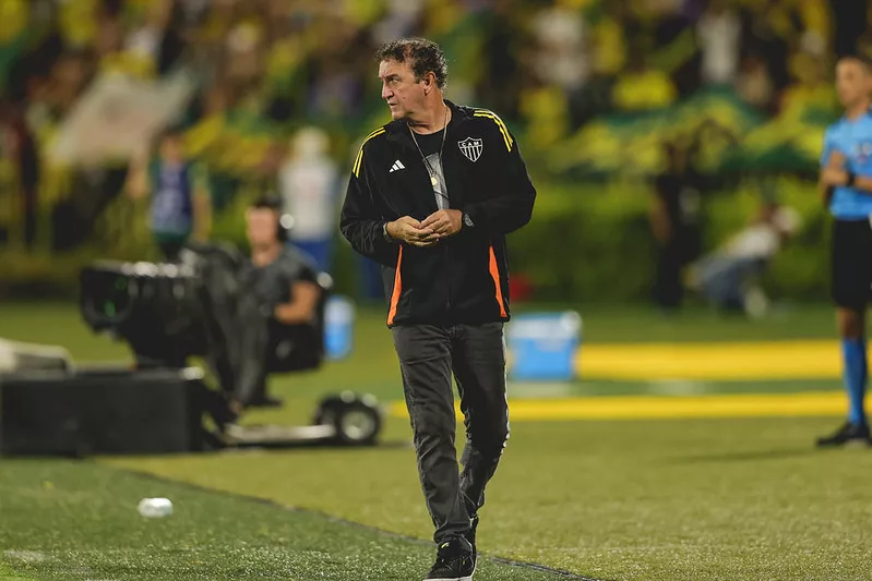 Cuca valoriza reação do Atlético-MG com um a menos: “O time melhorou”