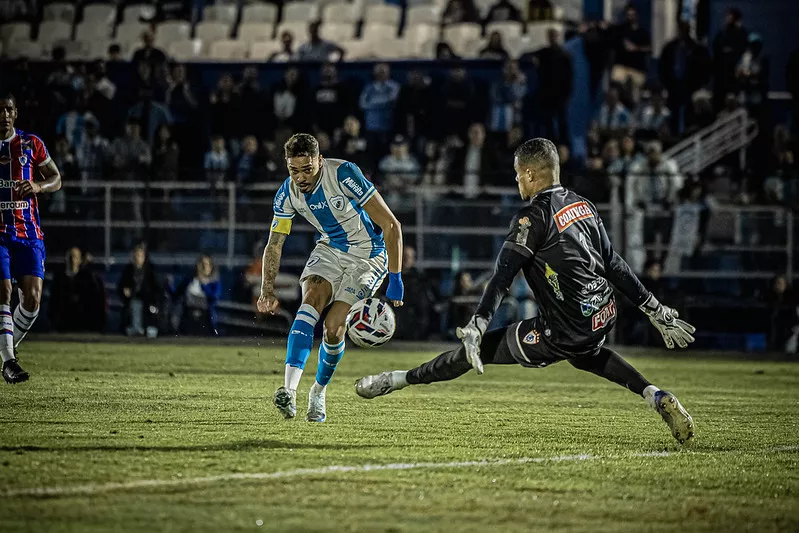 Londrina 2 x 0 Itabaiana - LEC encontra facilidade e vence no VGD 2 Londrina Iago Teles