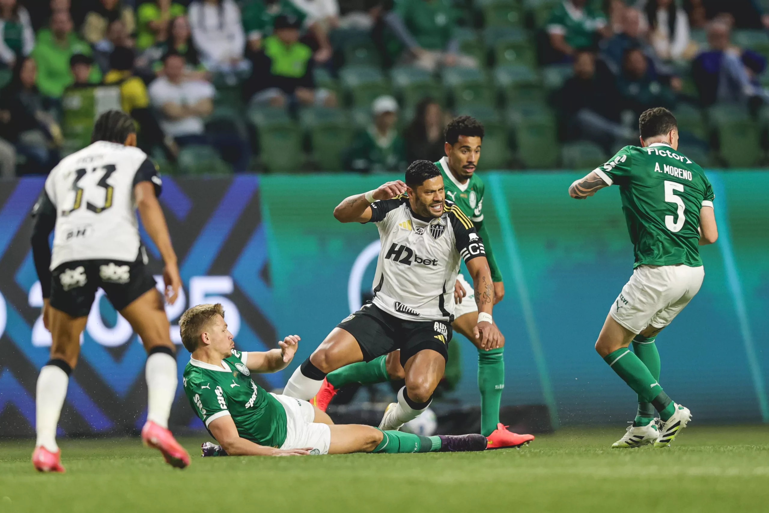 Hulk detona novamente a arbitragem brasileira