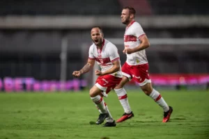 Goleadas de CRB e Avaí puxam a Seleção FI da 19ª rodada da Série B