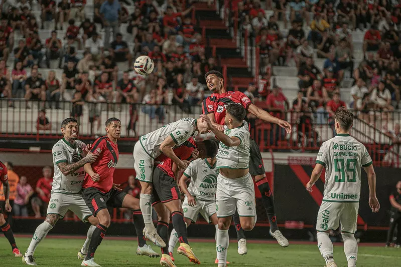 Chapecoense não tem desfalques para encarar o CRB 2 Atlético-GO 0 x 0 Chapecoense – Nada feito em Goiânia pela Série B (Foto: Divulgação)