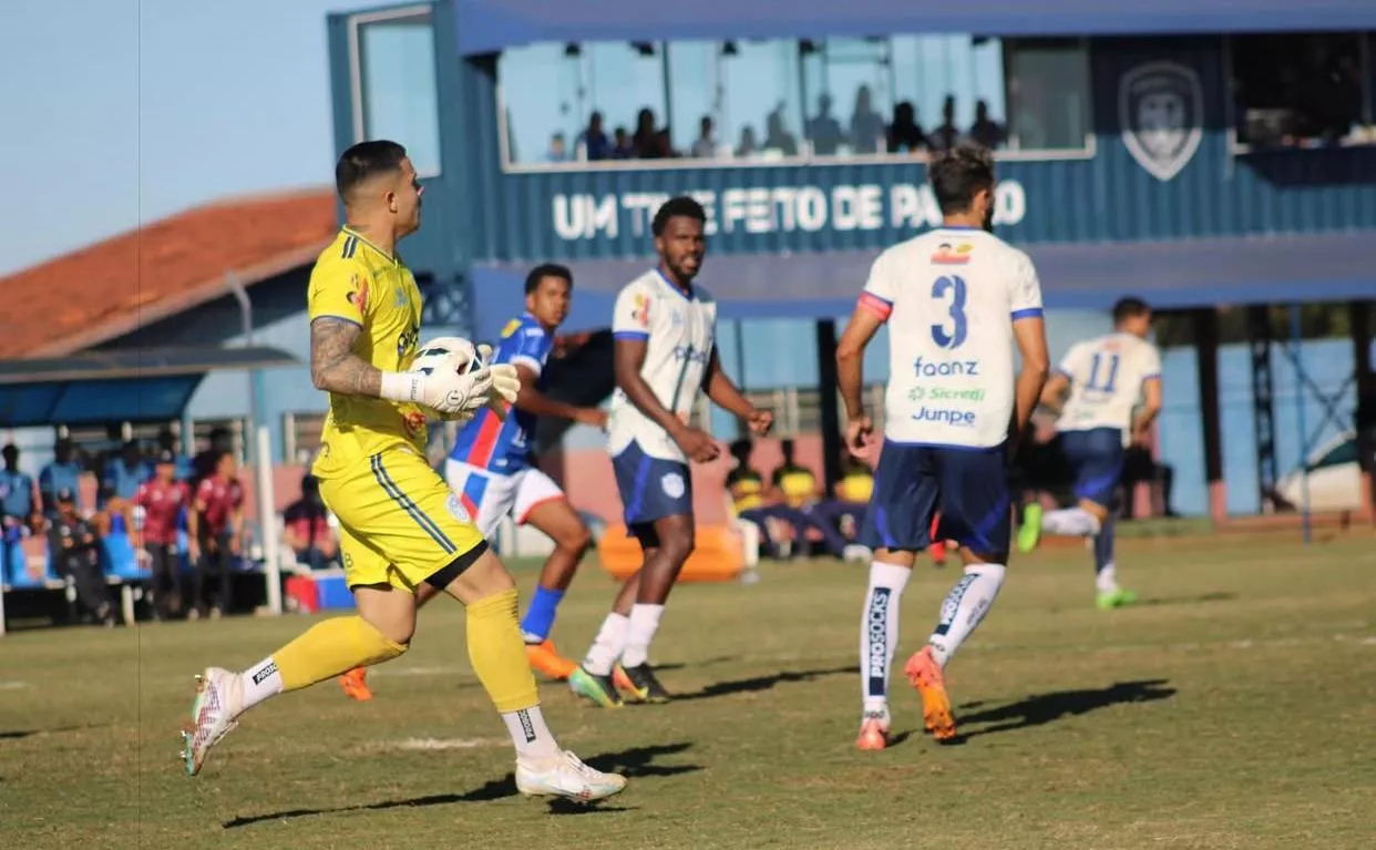Monte Azul foi eliminado do Brasileiro Série D (Foto: Guilherme Parro / AMA)