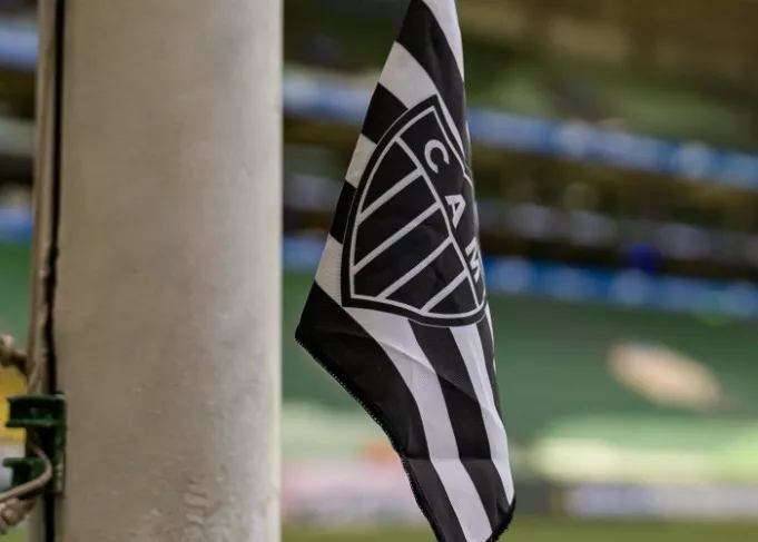 Crise no Atlético-MG: salários pagos, mas dívida preocupa
