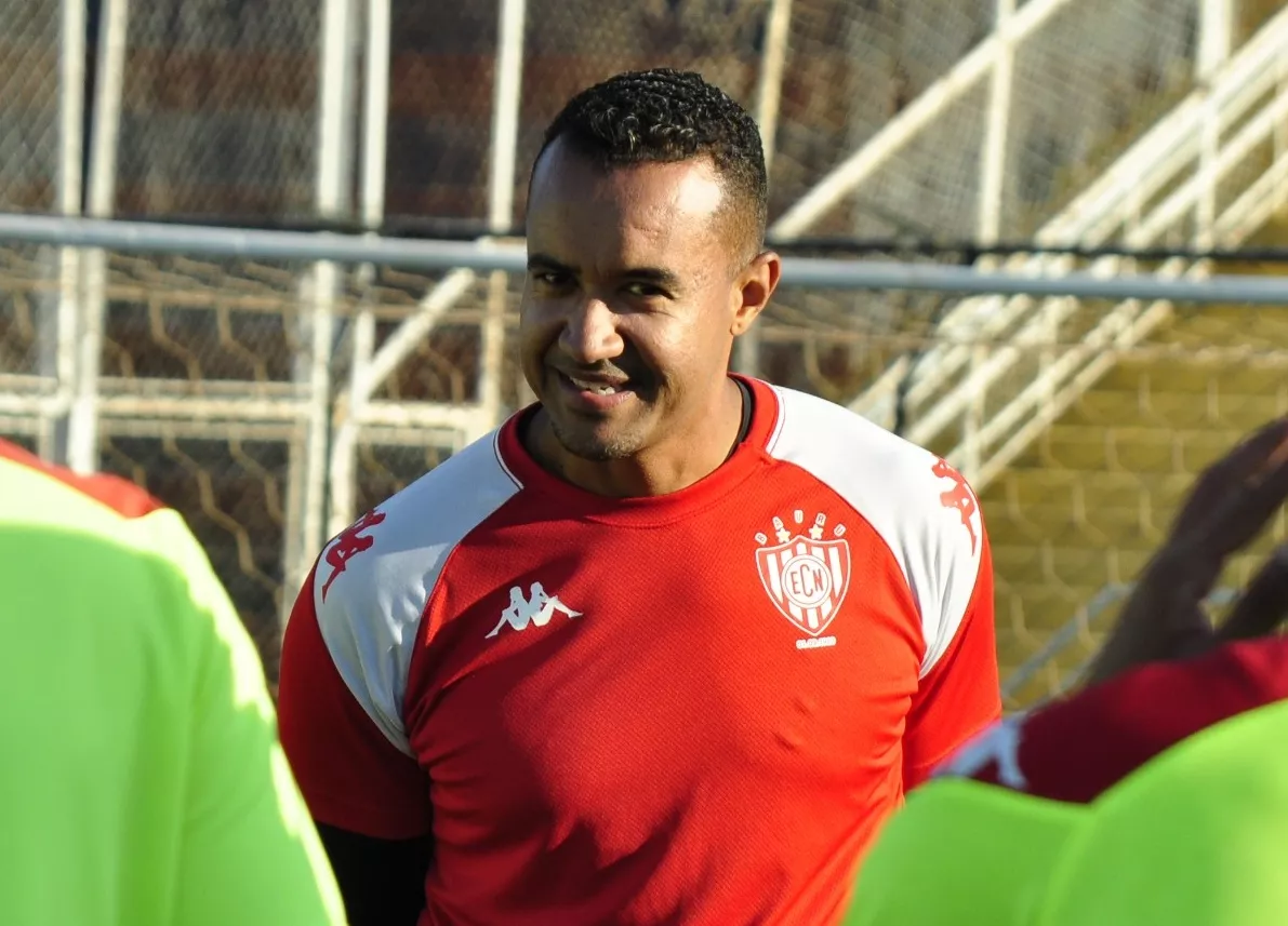 Ivan Canela durou apenas quatro partidas no comando (Foto: Bruno Freitas / Noroeste SAF)