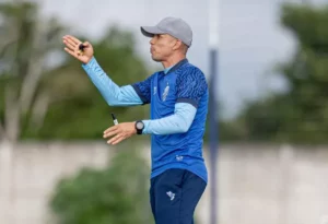 CSA tem meia retornando e três desfalques para voltar ao G-8