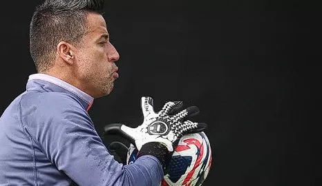 Cruzeiro descarta retorno de Fábio para aposentadoria no clube