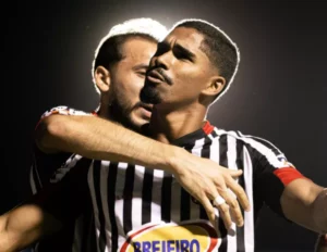 Anápolis 2 x 0 Guarani - Bugre só assiste e Galo pula pra 17º