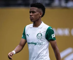 Estêvão espera disputar Bola de Ouro com Yamal: 'Meu 2º maior sonho'