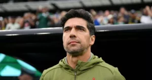 Abel diz falar sobre a morte com jogadores do Palmeiras: 'É a única coisa certa na vida'