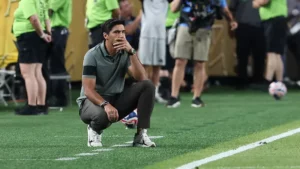 Abel lidera ranking de técnicos mais longevos do Brasileirão