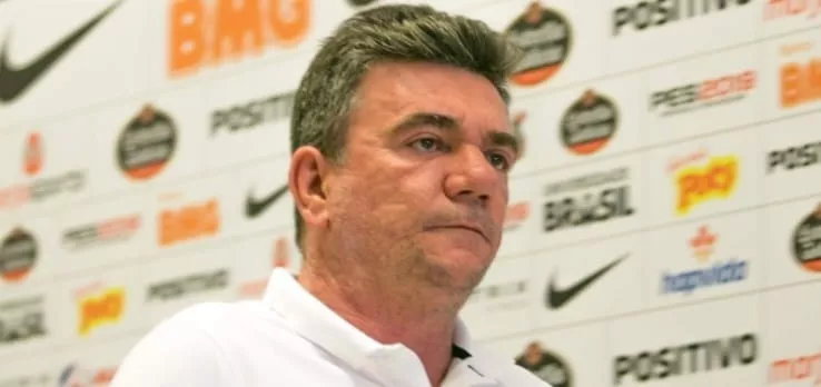 Corinthians abre apuração interna sobre gastos de Andrés Sanchez