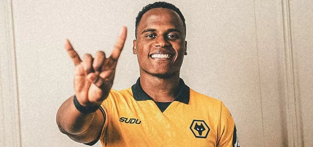 Wolverhampton oficializa a contratação de Arias, ex-Fluminense