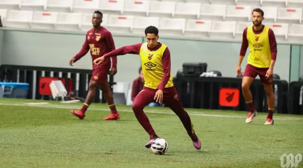 Athletico PR deve repetir escalacao contra o Goias