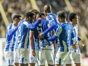 Avaí x Paysandu - Onde assistir, escalações e arbitragem