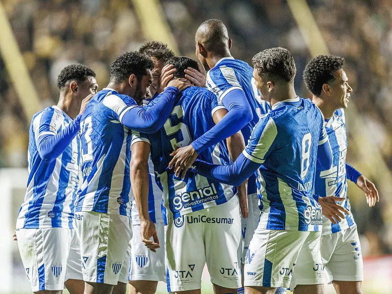 Avai e Paysandu se enfrentam na Serie B