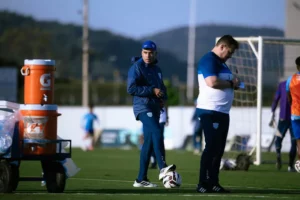 Avaí x Vila Nova - Onde assistir, escalações e arbitragem