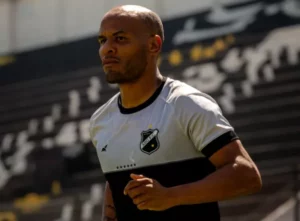 ABC anuncia lateral campeão da Série C de 2023