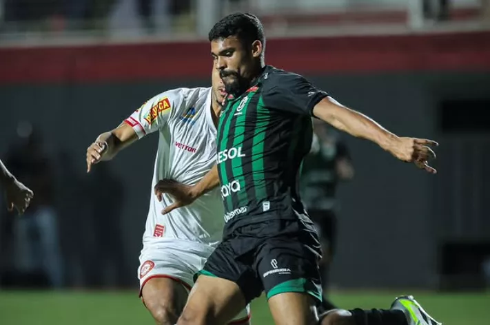 Maringá chega a 10 rodadas sem vencer e Castilho prega: “Continuar sonhando”