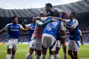 BRASILEIRÃO: Cruzeiro segue líder; Palmeiras desencanta em casa e Pedro decide o Fla-Flu