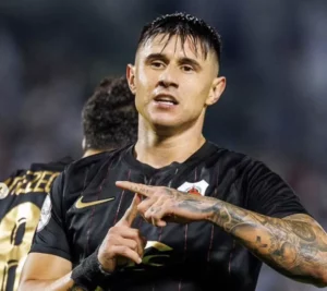 Fortaleza acerta compra de Adam Bareiro e investe R$ 9,7 milhões