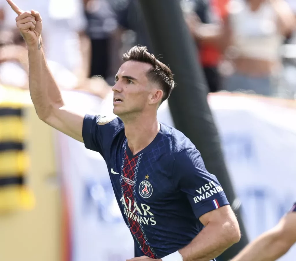 PSG 4 x 0 Real Madrid - Mais um baile no Mundial 2 Captura de Tela 2025 07 09 as 17.00.30