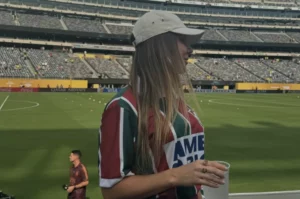 Filha de Renato Gaúcho, Carol Portaluppi fala sobre vínculo com o Fluminense 