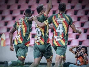 Sampaio Corrêa-MA 2 x 0 Tocantinópolis-TO - Bolívia encaminha vaga