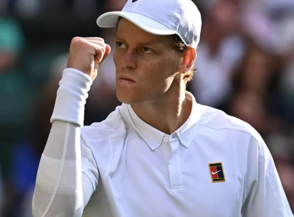 Sinner vence revanche contra Alcaraz e conquista Wimbledon pela 1ª vez