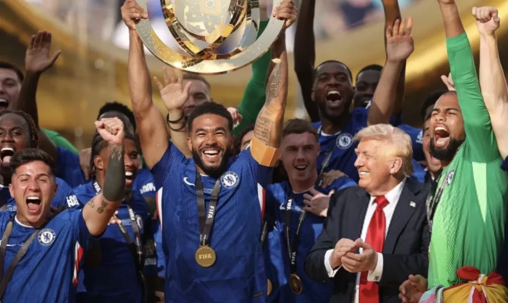 Donald Trump elege Pelé como maior jogador de futebol: 'Fantástico'