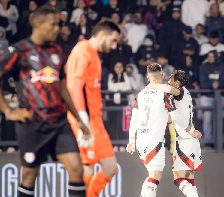 Red Bull Bragantino 1 x 2 Flamengo - Mengão vence no último ato de Wesley 2 Captura de Tela 2025 07 23 as 23.36.16